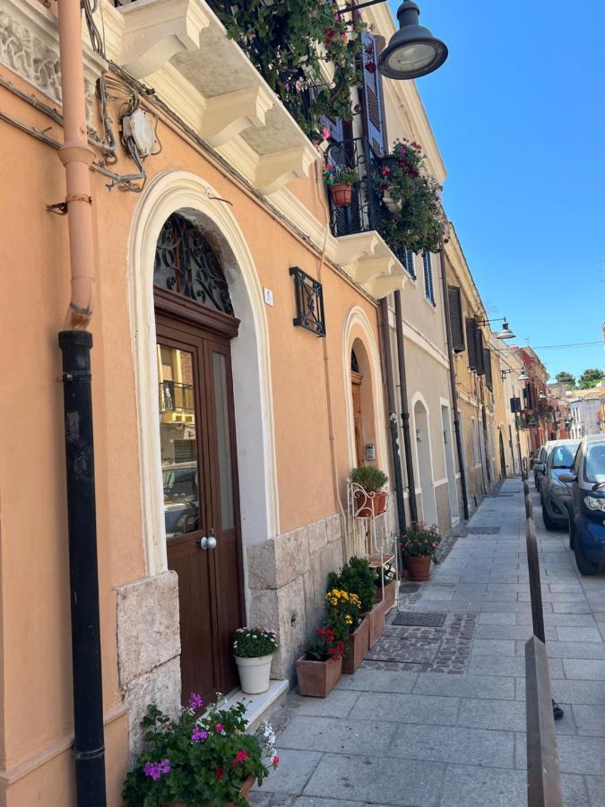 Trigu & Mangoni Panzió Cagliari Kültér fotó